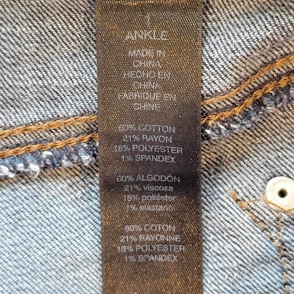 Chicos Jeans So Slimming Girlfriend Dark Womens Size 8 US M High Rise Stretch - Picture 4 of 11